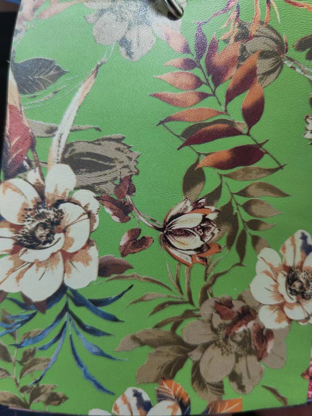 现货供应服装皮革彩色混种羊绵羊头层牛皮印花真皮